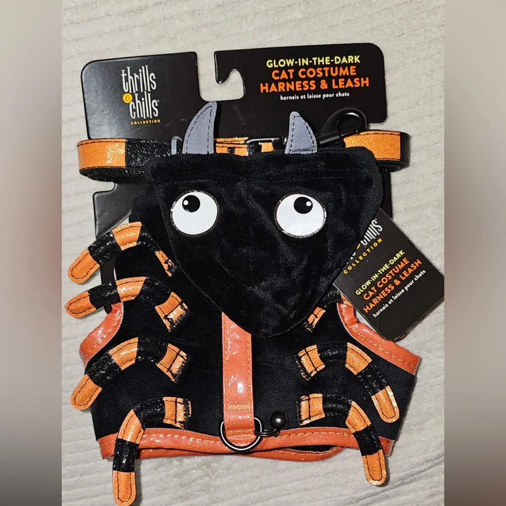 Thrills & Chills Glow In Dark Spider Costume Cat Harness & Leash Set